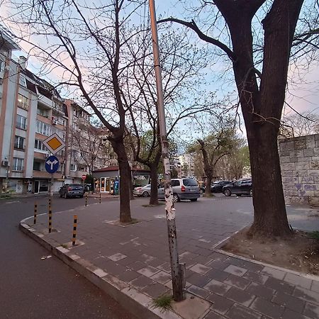 Sunny 2-Bedroom Maisonette Varna & Parking Kültér fotó